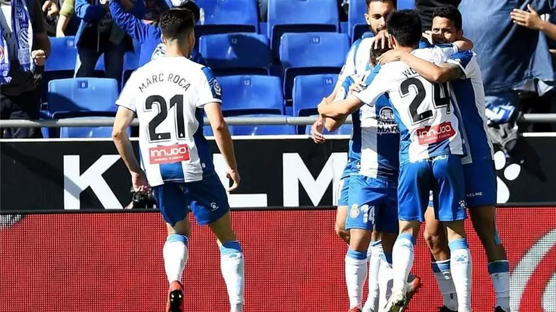 فيديو.. إسبانيول يفوز على أتلتيكو مدريد بثلاثية نظيفة