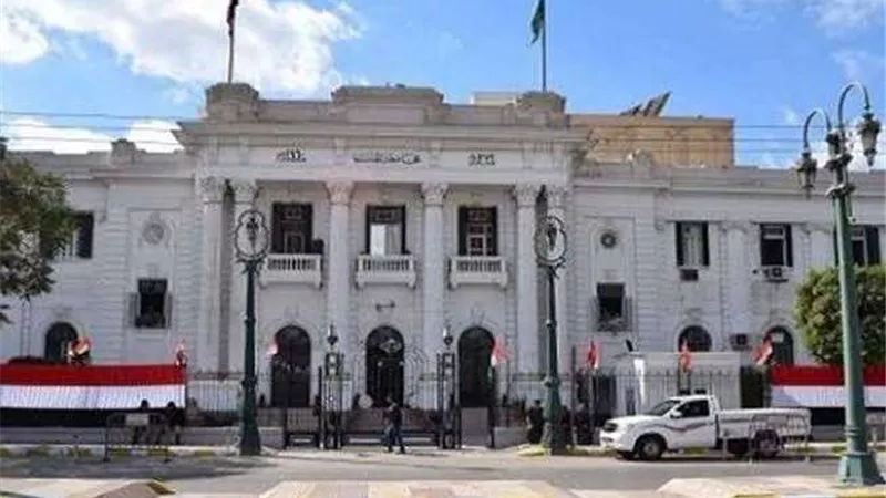 بسبب الإهمال.. إحالة 21 طبيبًا ومسئولاً بمستشفى أبو قرقاص للتحقيق