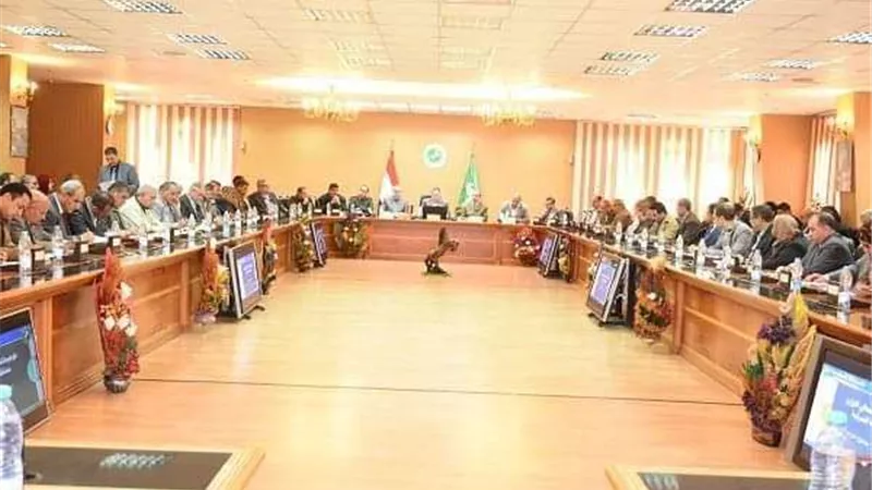 محافظ الشرقية يبحث إمكانية استغلال المكان المخصص أسفل كوبري الصدر