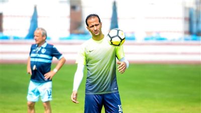 ميدو يطالب جروس بالدفع بـ
