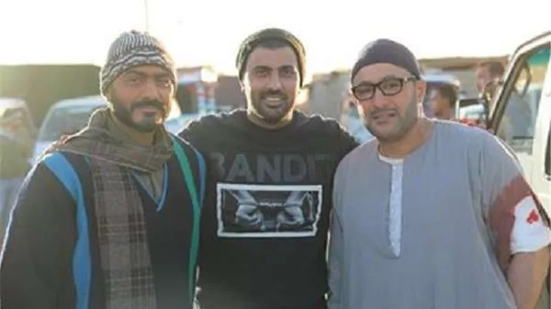 أحمد السقا يعزم تامر حسني علي مشاهدة