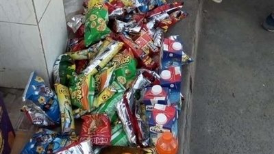 ضمن حملة مكبرة.. ضبط مواد غذائية وبويات منتهية الصلاحية بالبحيرة