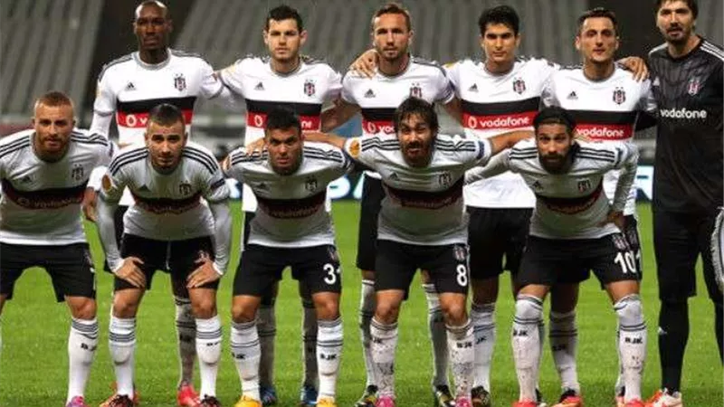 بشكتاش يعود لطريق الانتصارات بثنائية في ألانياسبور بالدوري التركي