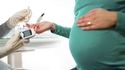 الولادات المتعثرة.. هل يصبح إعطاء المضادات الحيوية روتينا؟