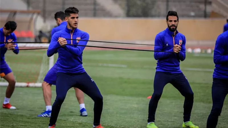 فحص طبي للاعب الأهلي قبل مران الغد