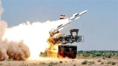 سوريا: الدفاع الجوي يتصدى لأهداف معادية في دمشق