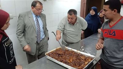 رئيس جامعة بني سويف يتفقد المدينة الجامعية للطالبات