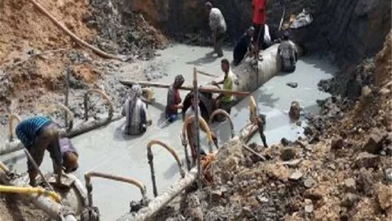 رئيس شركة مياه الأقصر يتفقد تشغيل خط جديد بمنشأة العماري والمدامود