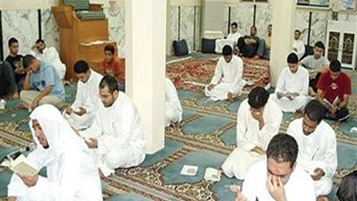 دار الإفتاء: الاعتكاف مستحب شرعًا ولو بجوار البيت