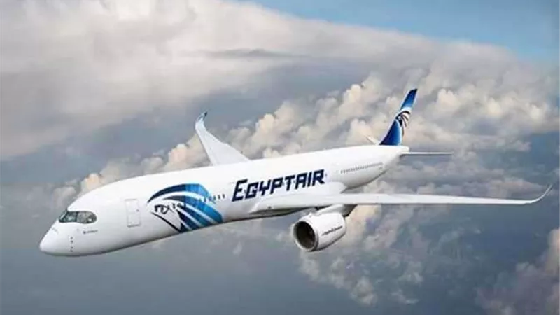 مصر للطيران: نقل 3800 معتمر لأداء مناسك العمرة
