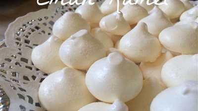 حلويات العيد.. شيف تقدم طريقة عمل بسكويت الميرانج