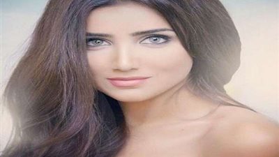 مي عمر: درست إعلام بعد رفض أهلي مجال الفن في البداية