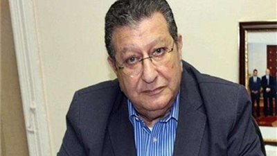 «صميدة» يفوز برئاسة حزب المؤتمر بالتزكية
