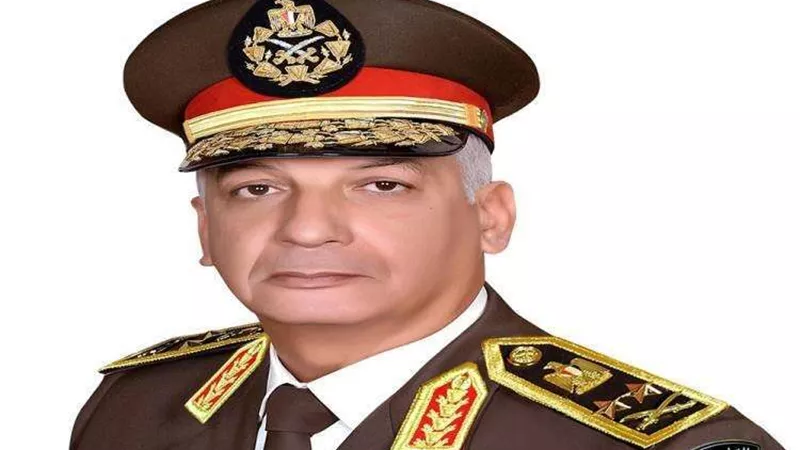 وزير الدفاع يهنئ الرئيس السيسي بعيد الفطر المبارك