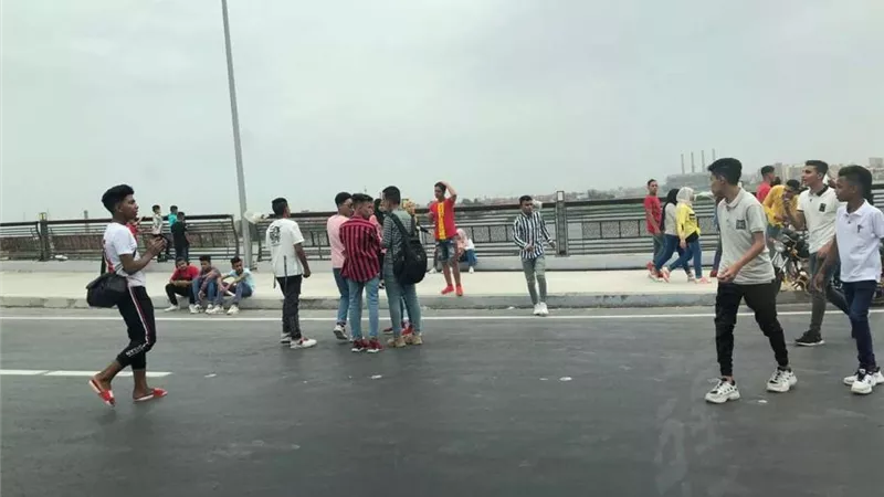 بالصور.. المواطنون يحتفلون بعيد الفطر في محور روض الفرج