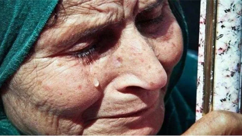 بعد 30 سنة..عجوز تطلب الخلع: 