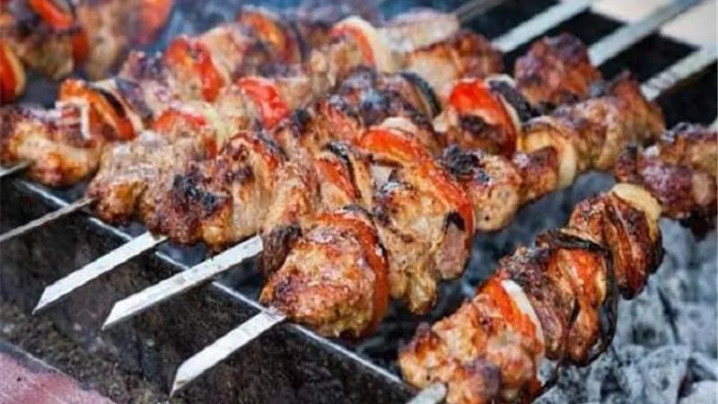 4 أطعمة تزيد من الإصابة بالسكتة الدماغية تجنبها