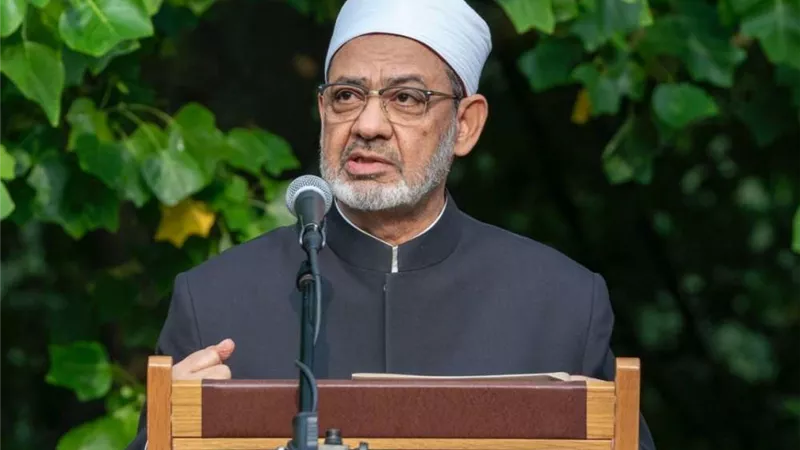 أحمد الطيب يستقبل الرئيس الفرنسي بمقر مشيخة الأزهر