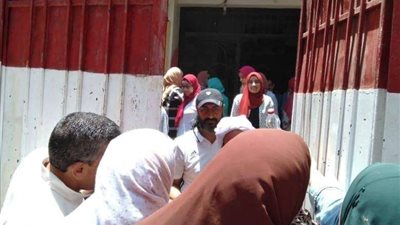 ارتياح بين طلاب الثانوية لسهولة امتحان اللغة العربية بالقليوبية