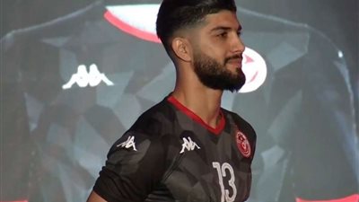 بالصور.. منتخب تونس يعلن عن تي شيرت أمم إفريقيا 2019 بمشاركة فرجاني ساسي