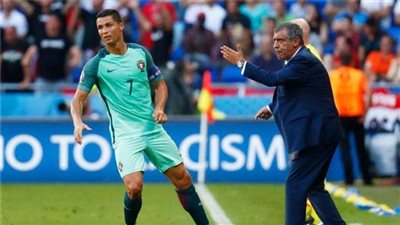 مدرب البرتغال: رونالدو رائع ويمكنه اللعب لأربع سنوات مقبلة