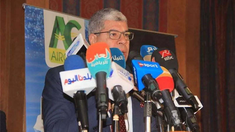 شوبير يكشف عن مفاجأة سارة للأندية المصرية بشأن القيد الإفريقي