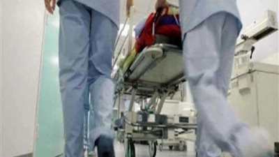 مجهولون يقتحمون عيادة طبيب نساء ويمزقون جسده