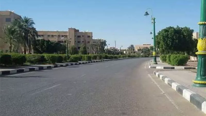 الانتهاء من ٧٠٪ من خطة مشروعات الطرق الداخلية بالوادي الجديد