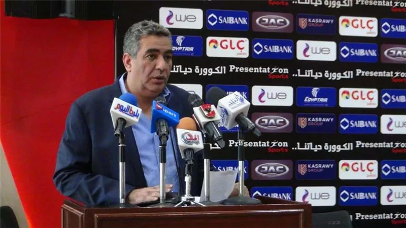 عضو الجبلاية يفسر وجود رئيس الزمالك في مقر إتحاد الكرة