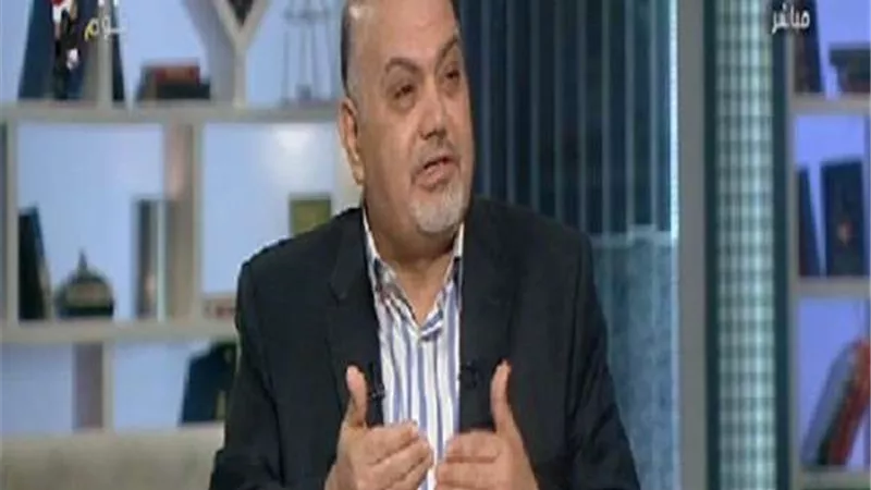إخواني سابق يحذر من كتاب 