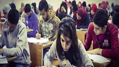 القليوبية.. ضبط طالب يبيع سماعات تستخدم في الغش بامتحانات الثانوية العامة