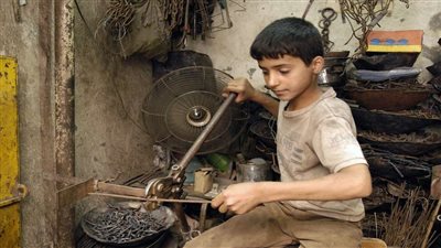 في يومهم العالمي.. 6 كوارث صحية تنجم عن عمالة الأطفال