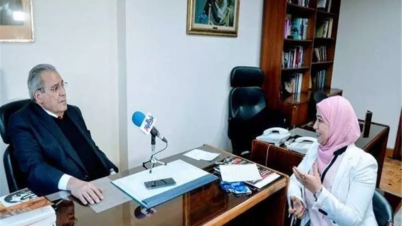 جابر عصفور: لا يوجد دليل شرعي على فرضية الحجاب