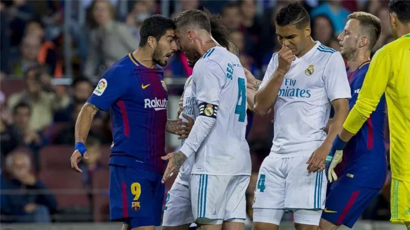 التشكيل المتوقع للكلاسيكو.. ميسي جاهز وفينيسيوس يقود ريال مدريد