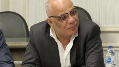 العجوز: إشادة 