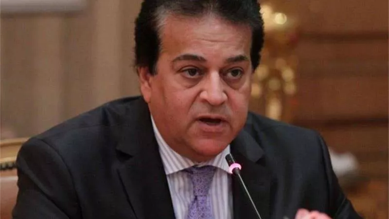 اليوم.. وزير التعليم العالي يفتتح منشآت جديدة بجامعة عين شمس