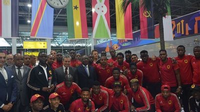 بالصور.. أنجولا وجنوب أفريقيا يصلان إلى القاهرة للمشاركة في أمم افريقيا