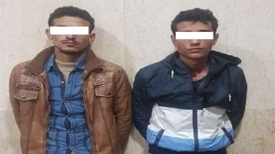 سقوط عاطلين أثناء بيعهما سيارة مسروقة بحلوان