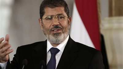 عاجل.. النيابة العامة تصرح بدفن محمد مرسي العياط