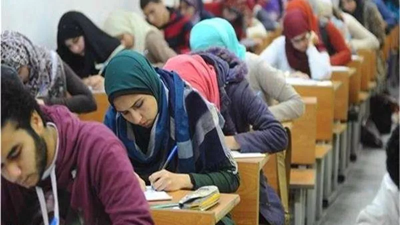 إحباط محاولة إدخال هواتف محمولة بإحدى لجان الامتحانات بالقناطر