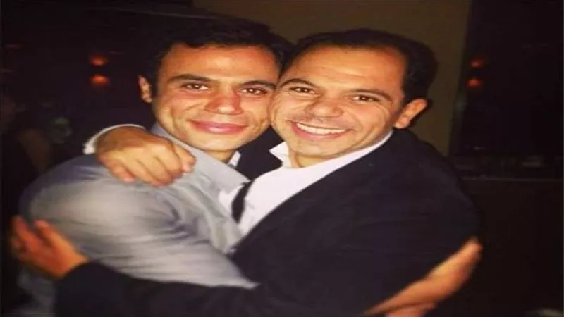محمد إمام يستقبل مولودته خديجة.. وشقيقه رامي: أخيرًا بقيت عّم