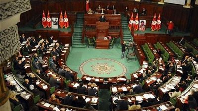 البرلمان التونسي يقر تعديلات قانونية تهدد فرص مرشحين بعينهم قبل الانتخابات