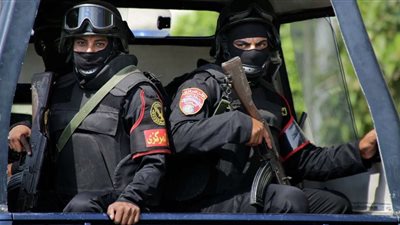 بالفيديو.. ضبط 2 مليون قطعة ألعاب نارية في باب الشعرية