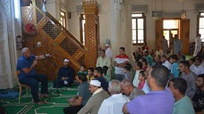 تفاصيل لقاء الزملوط بأهالي الخارجة عقب صلاة الجمعة بمسجد ناصر