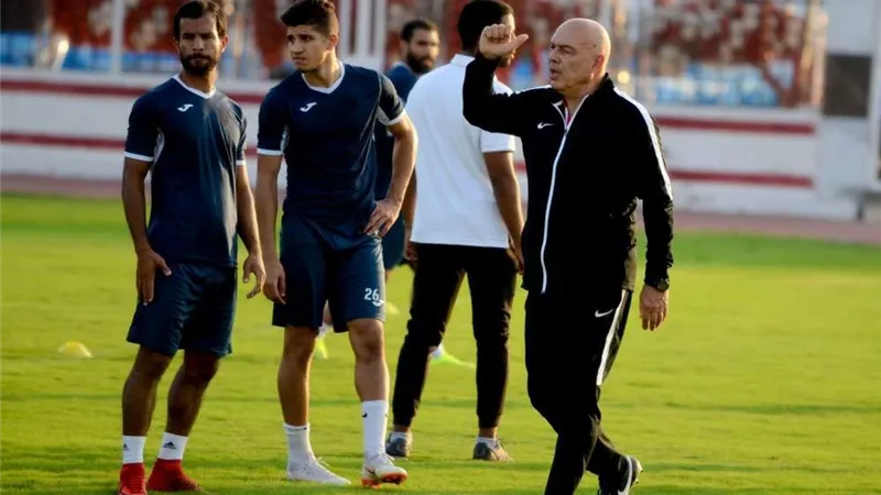 رئيس الزمالك يطالب اللاعبين بالفوز على 