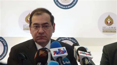 وزير البترول يبحث مع نظيره البحريني سبل التعاون المشترك