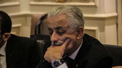 وزير التعليم يعتمد 