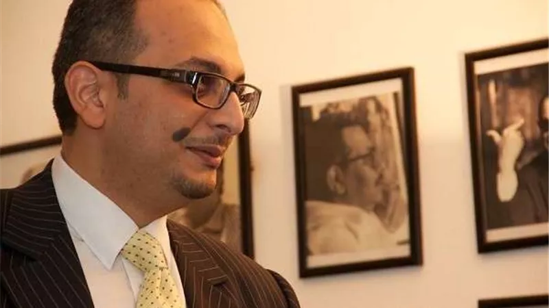 أبو شامة في 