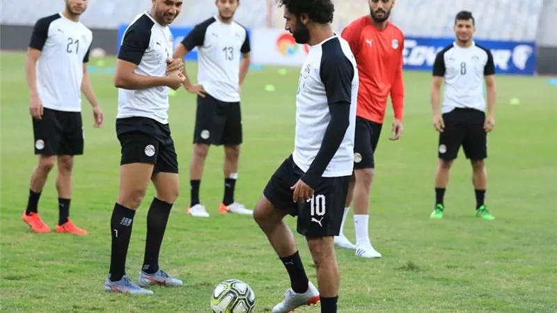 التفاصيل الكاملة في أزمة تحرش لاعبي المنتخب بعارضة أزياء.. ورد اتحاد الكرة