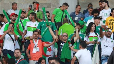 بالصور.. حضور مكثف في لقاء الجزائر والسنغال باستاد الدفاع الجوي